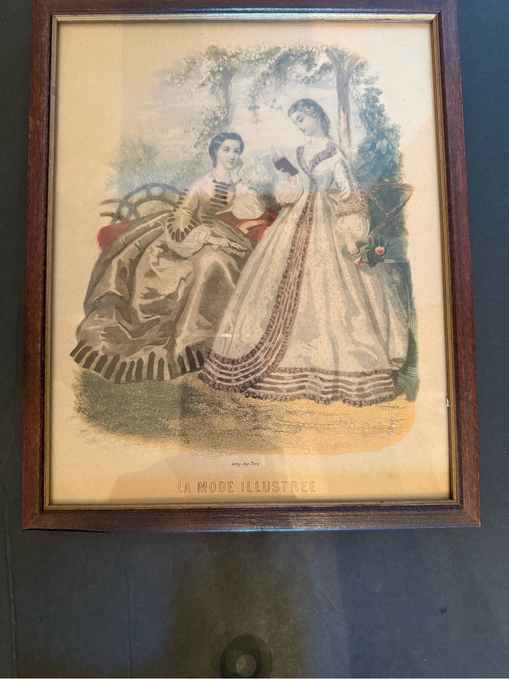 LA MODE ILLUSTREE WOOD
FRAME PRINT FRENCH
WOMEN VICTORIAN FASHION
Pre-Owned